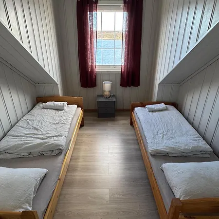 Feriehus Lysø Naturcamping Og Rorbuer AVEROY